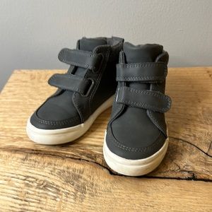 Cat & Jack toddler size 7
